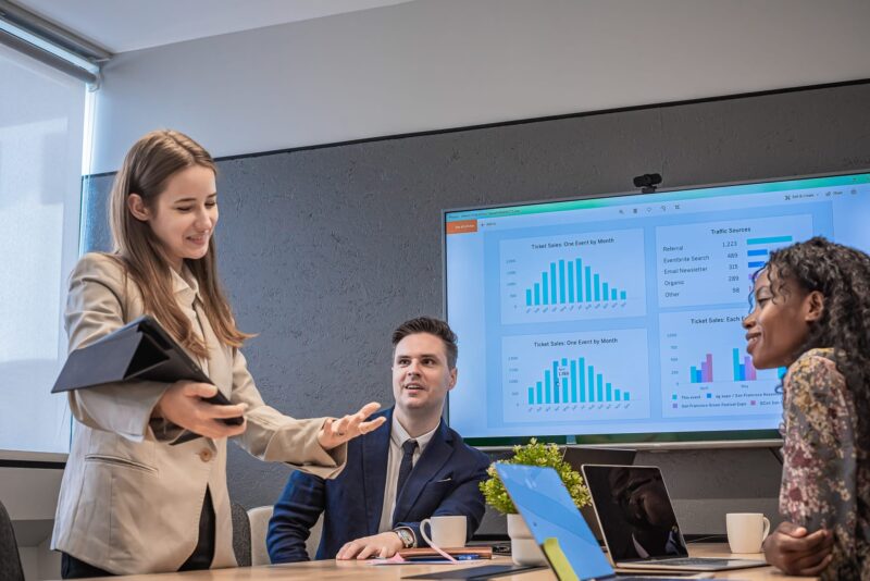 business woman presentation plan marketing or project in future in meeting room.